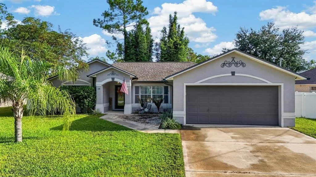 Photo of 19 RED OAK PLACE