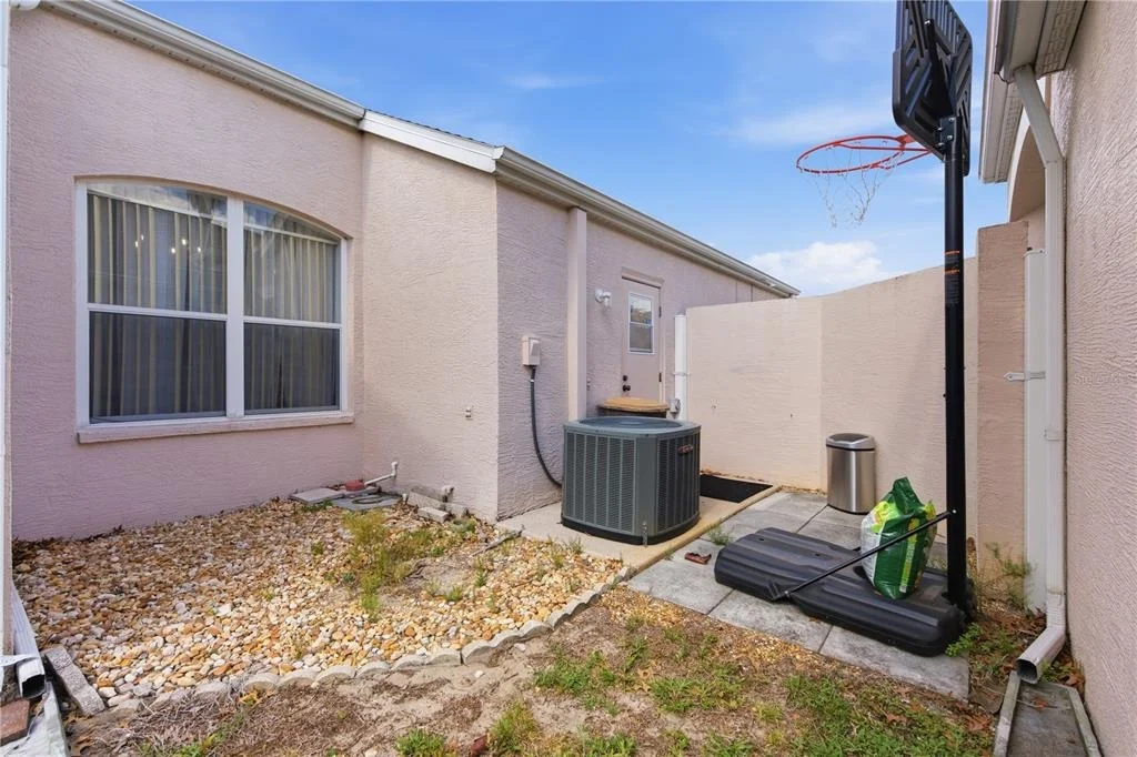 Photo of 295 ROYAL PALM WAY