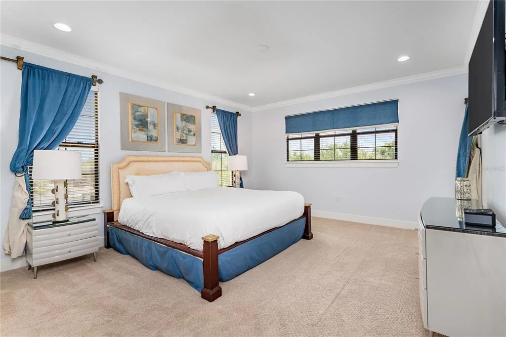 Photo of 550 MUIRFIELD LOOP