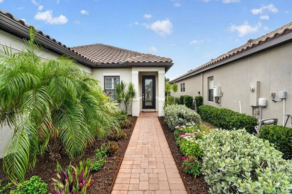 Photo of 4642 CRESTPOINT WAY