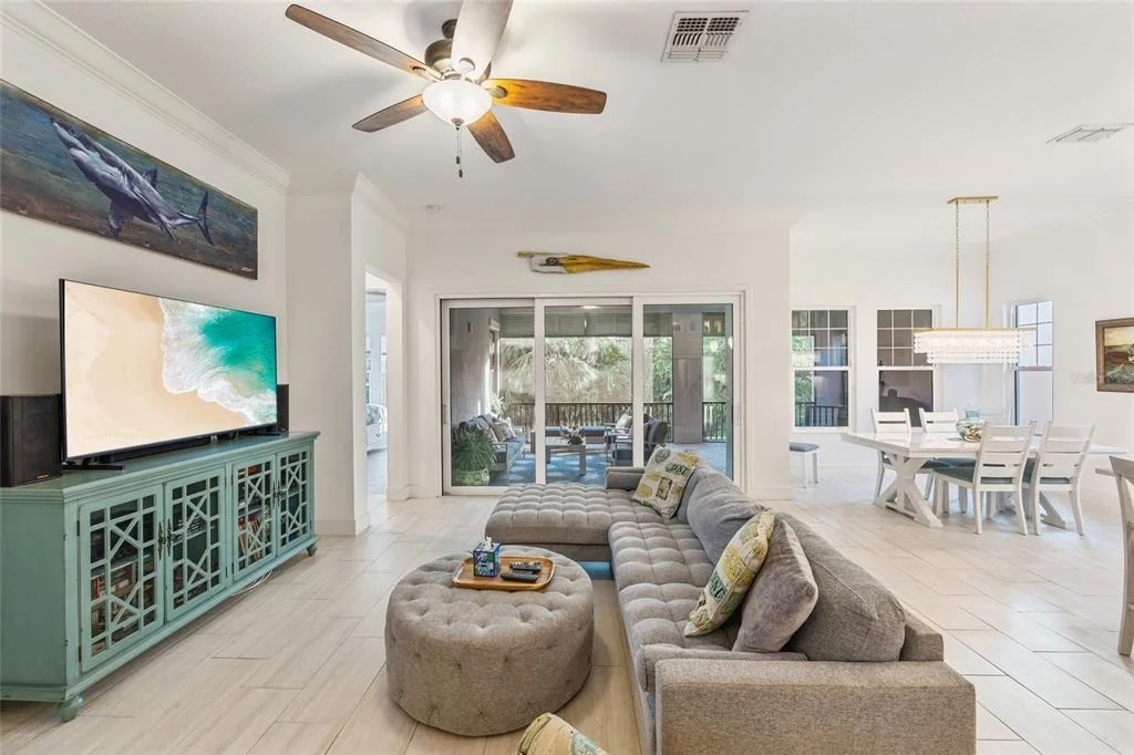 Photo of 1025 SEAGRAPE DRIVE