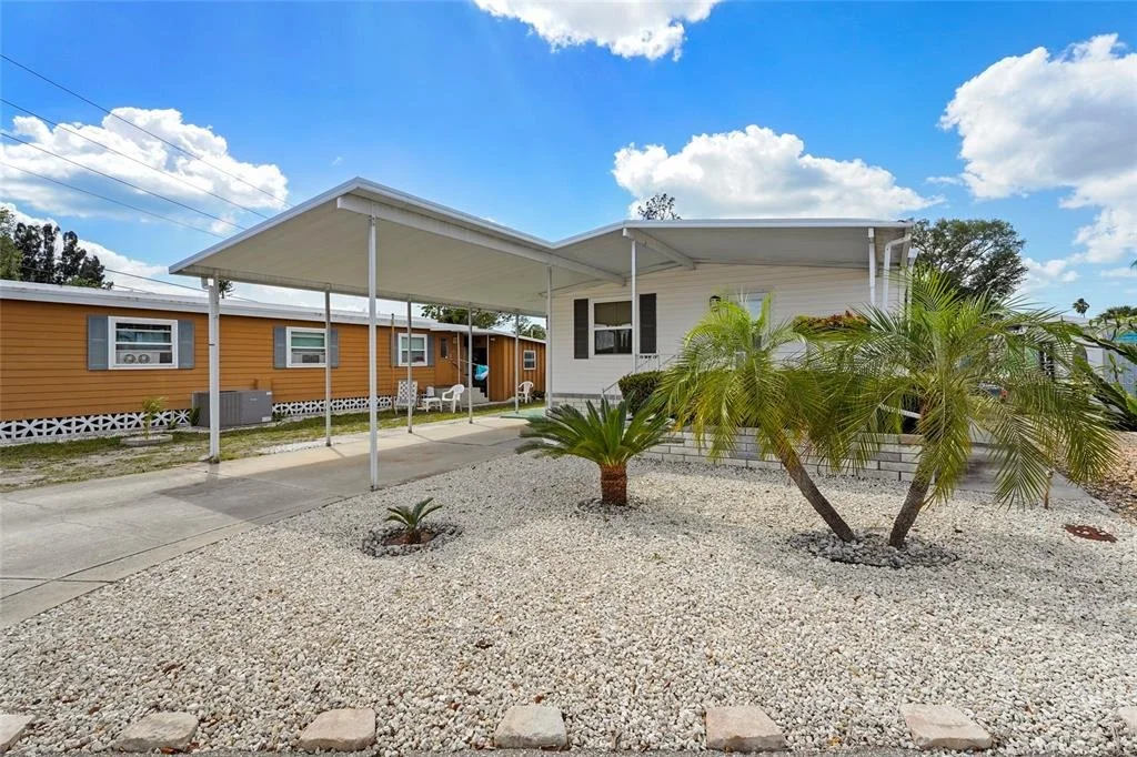 Photo of 6624 MARINA DRIVE