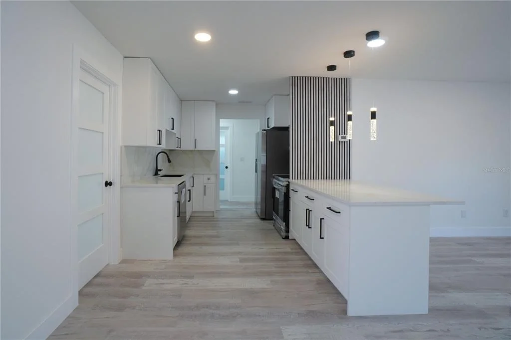 Photo of 1461 ROYAL ROAD