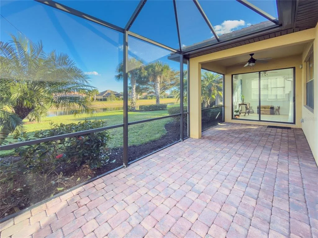 Photo of 19770 QUISTO STREET
