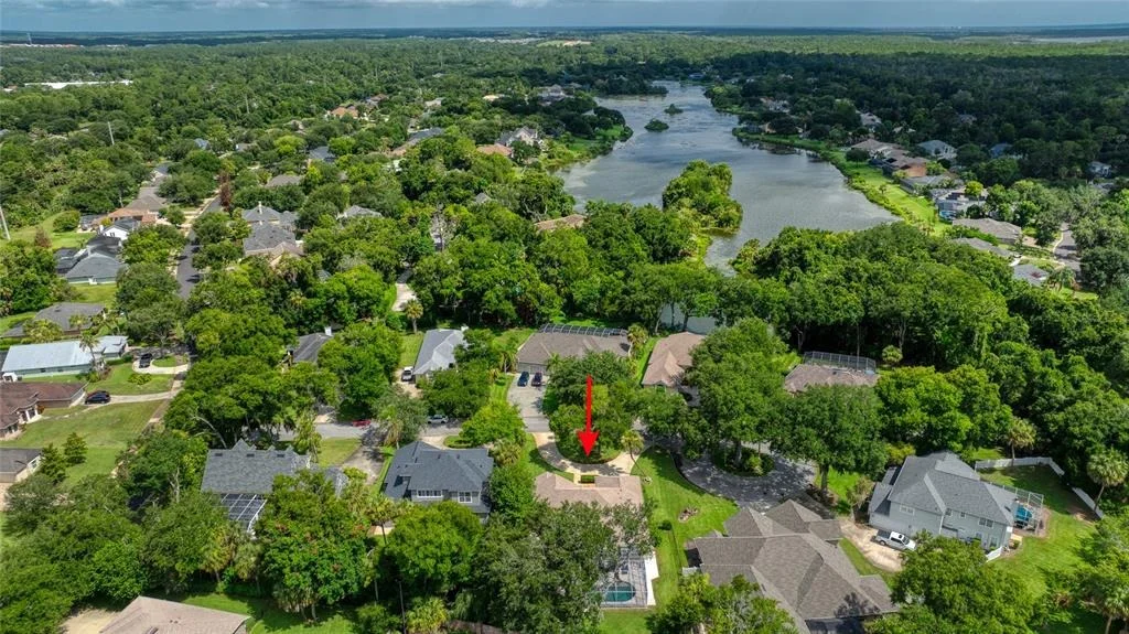Photo of 5 WATERCLIFF LANE