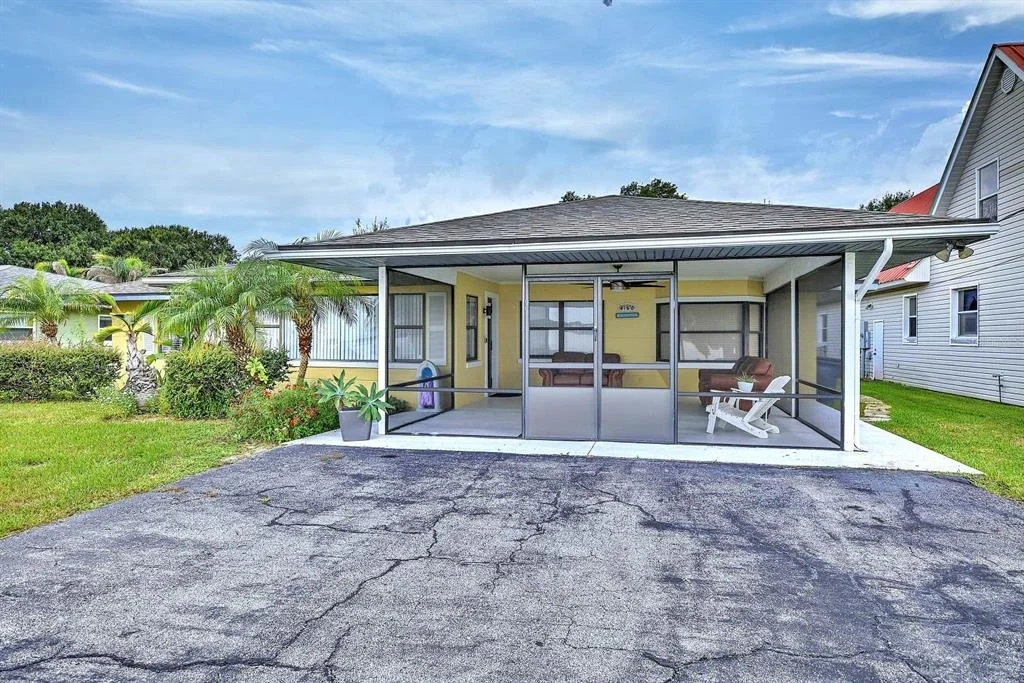 Photo of 4160 LAKEVIEW DRIVE