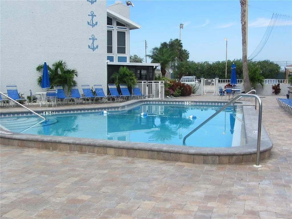 Photo of Unit H at 315 MEDALLION BOULEVARD