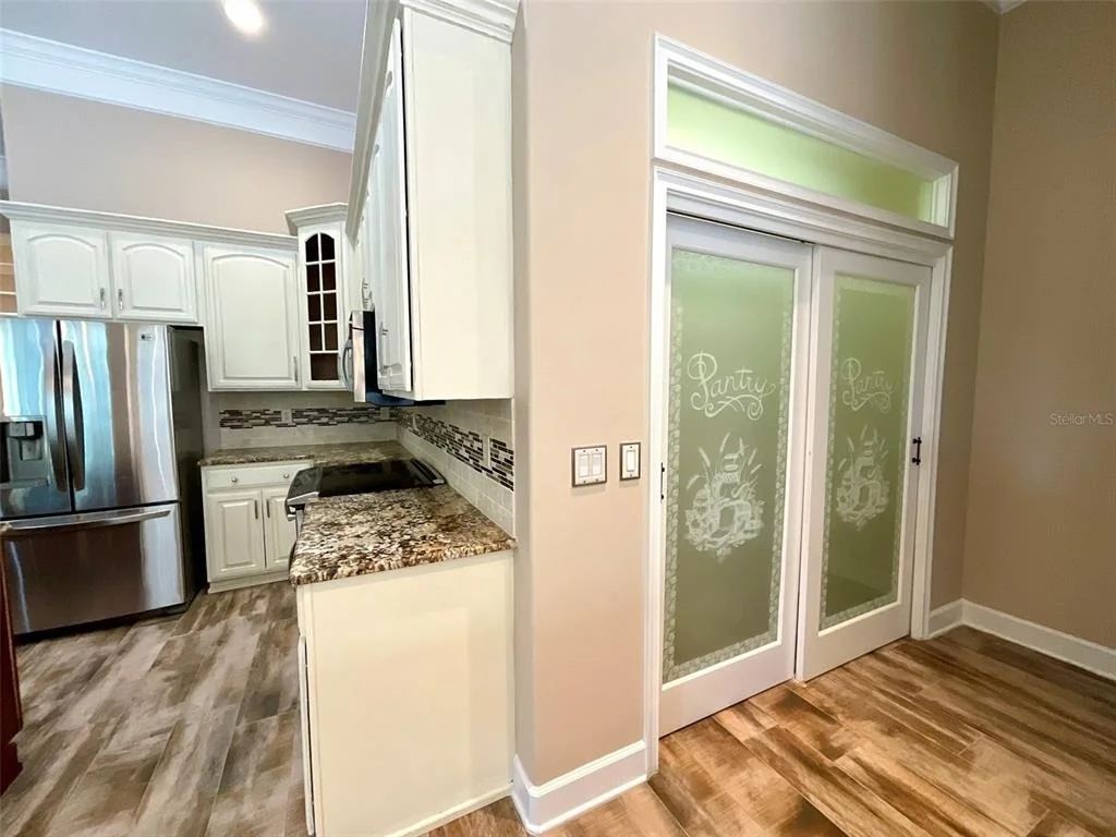 Photo of 7122 SE 12TH CIRCLE
