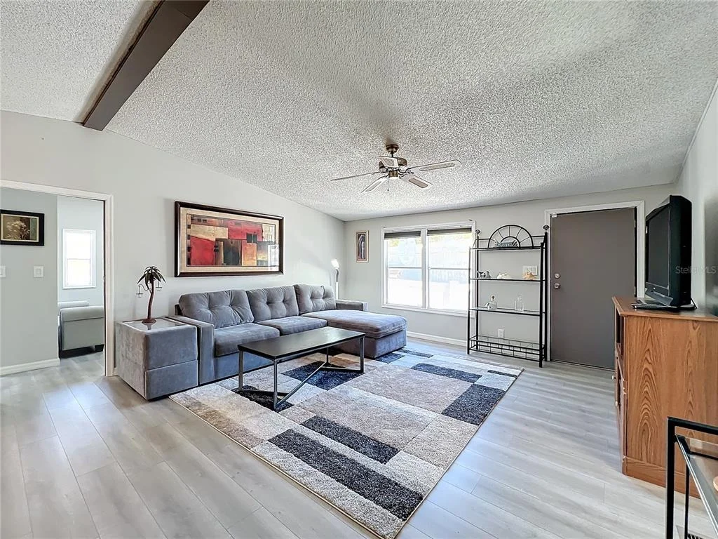 Photo of 13426 PALM DRIVE