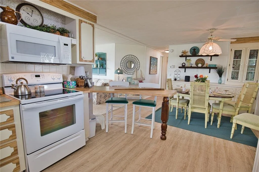 Photo of 702 BLANCA