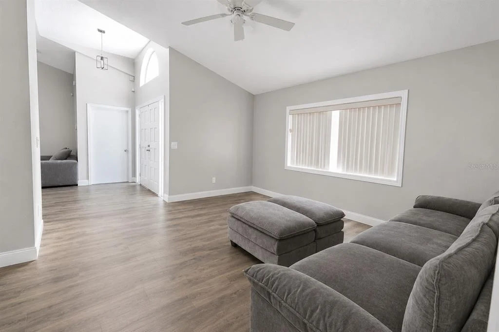 Photo of 10 FALLS PLACE