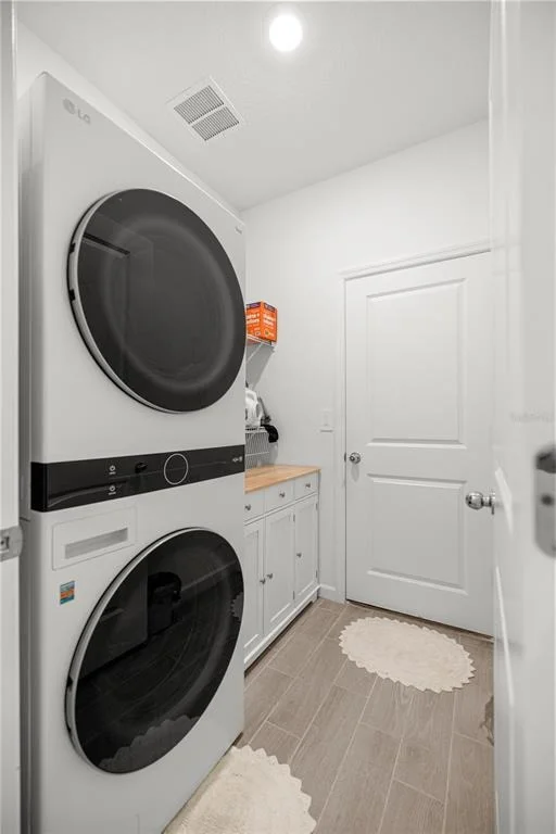 Photo of 560 NW 4TH AVENUE