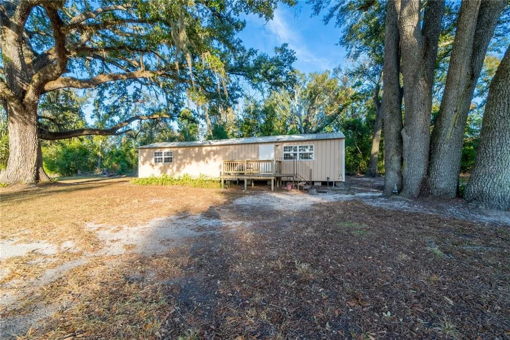 Photo of 18708 COUNTY ROAD 250