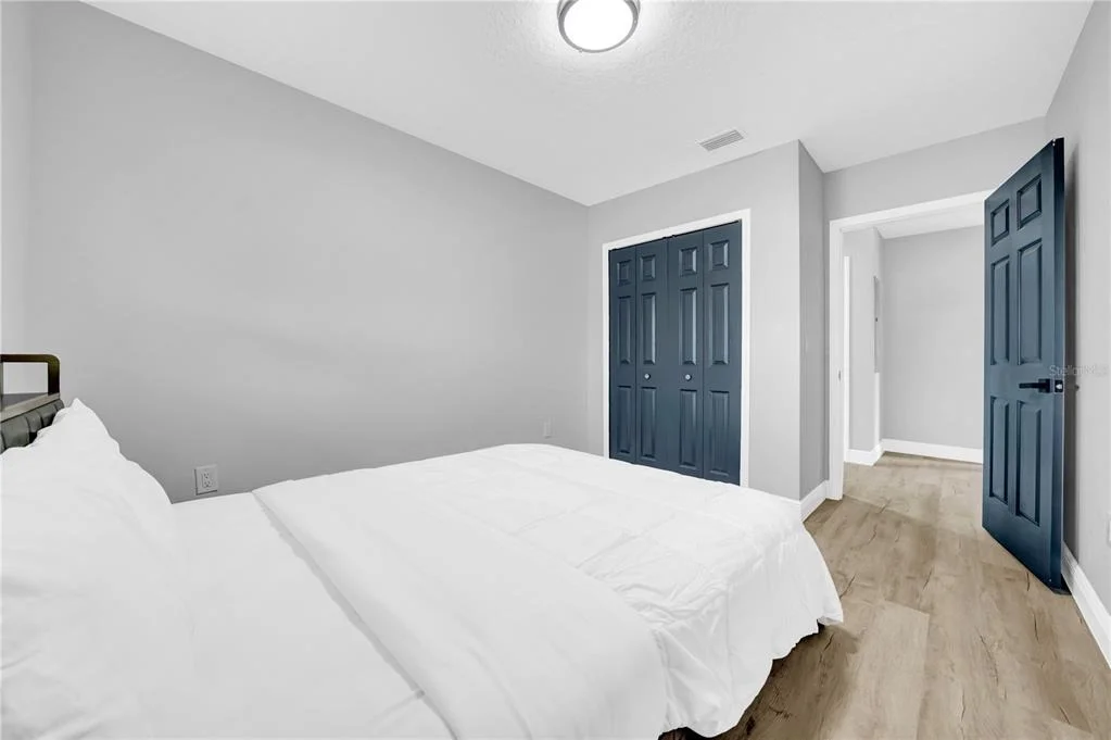 Photo of 20 2ND AVENUE SE