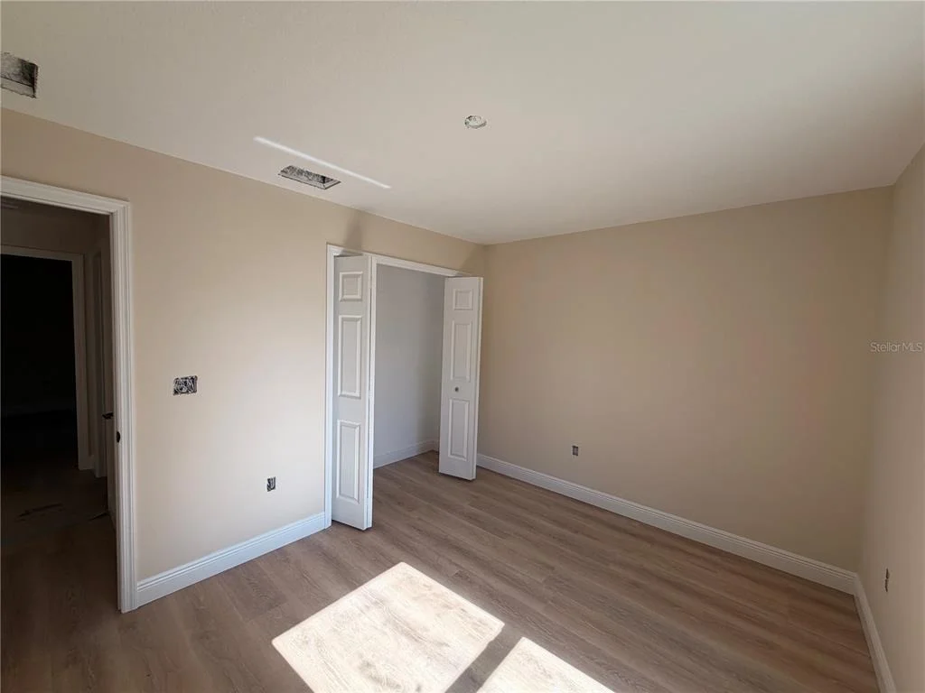 Photo of 851 SE 28TH STREET