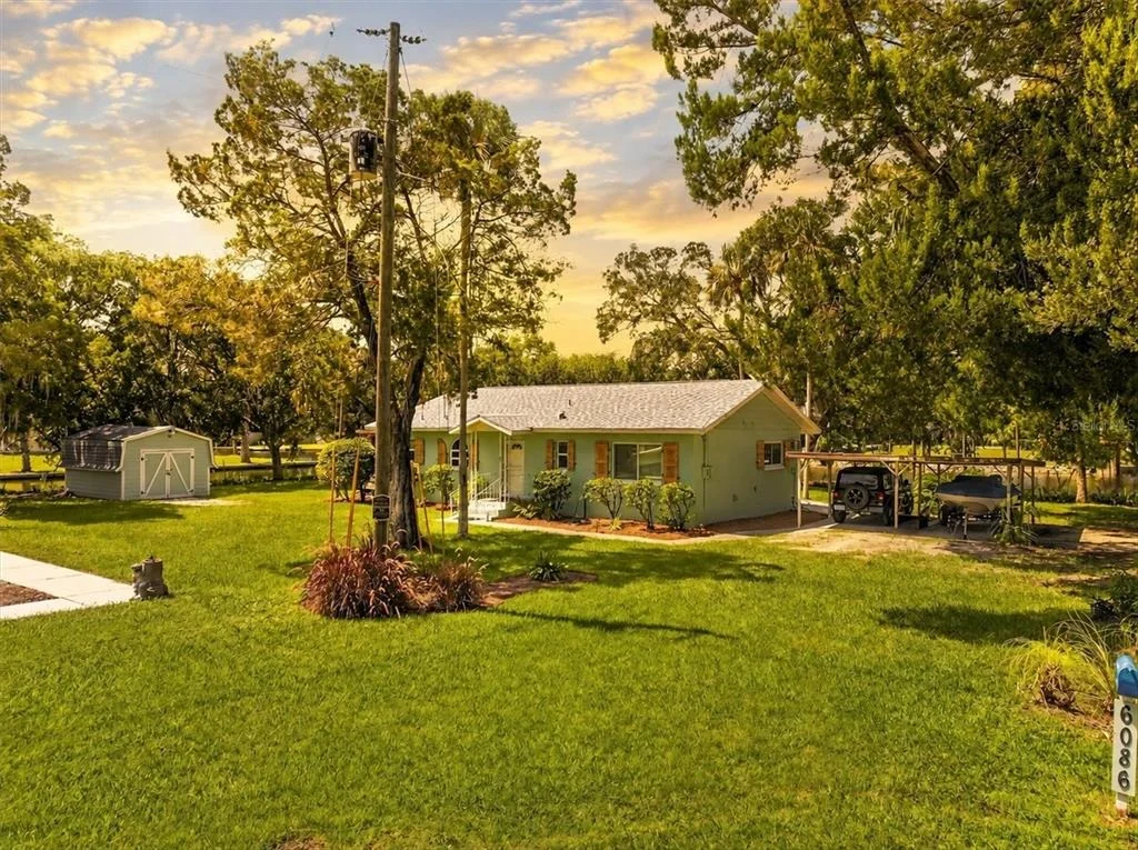 Photo of 6086 ISLAND DRIVE