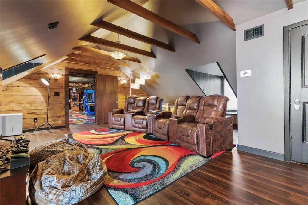 Photo of 253 JOHN ANDERSON DRIVE