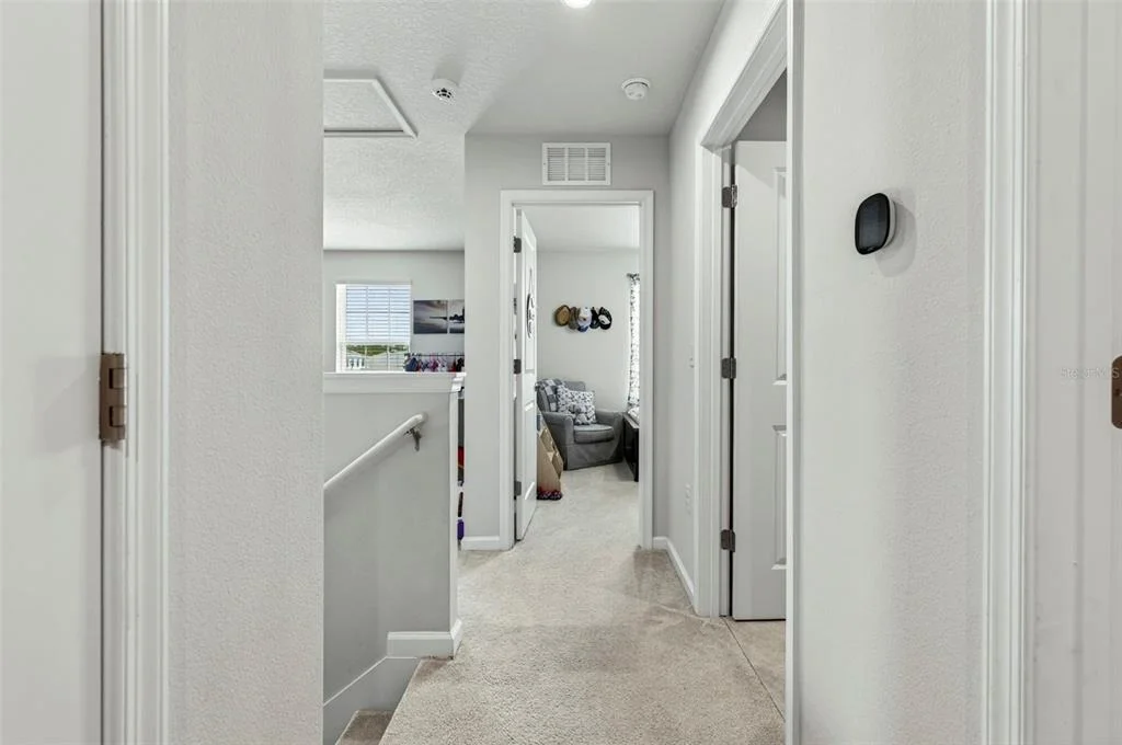 Photo of 381 CRESTWIND DRIVE