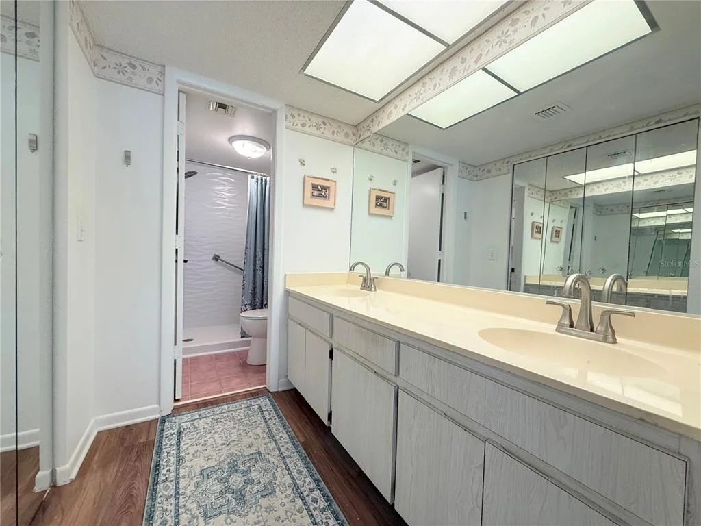 Photo of Unit 302 at 9000 COMMODORE DRIVE