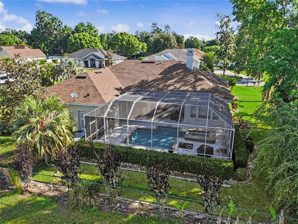 Photo of 2114 SE 25TH LOOP
