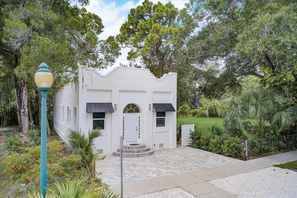 Photo of 1862 6TH STREET