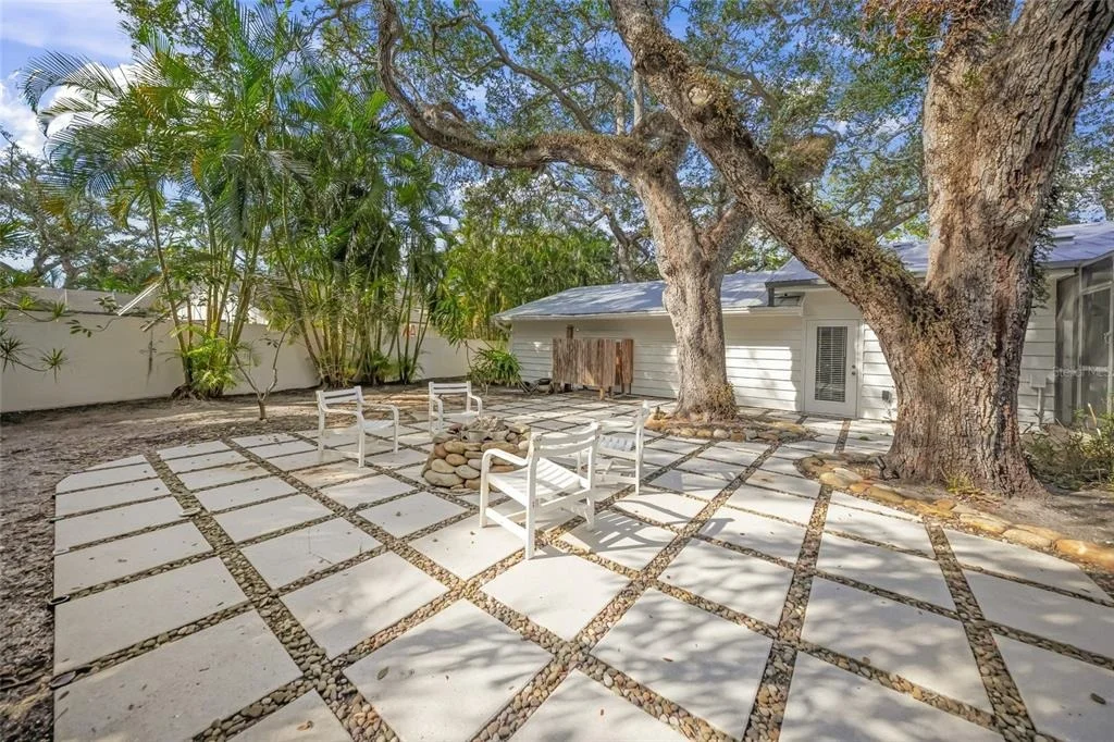 Photo of 3331 OLD OAK DRIVE