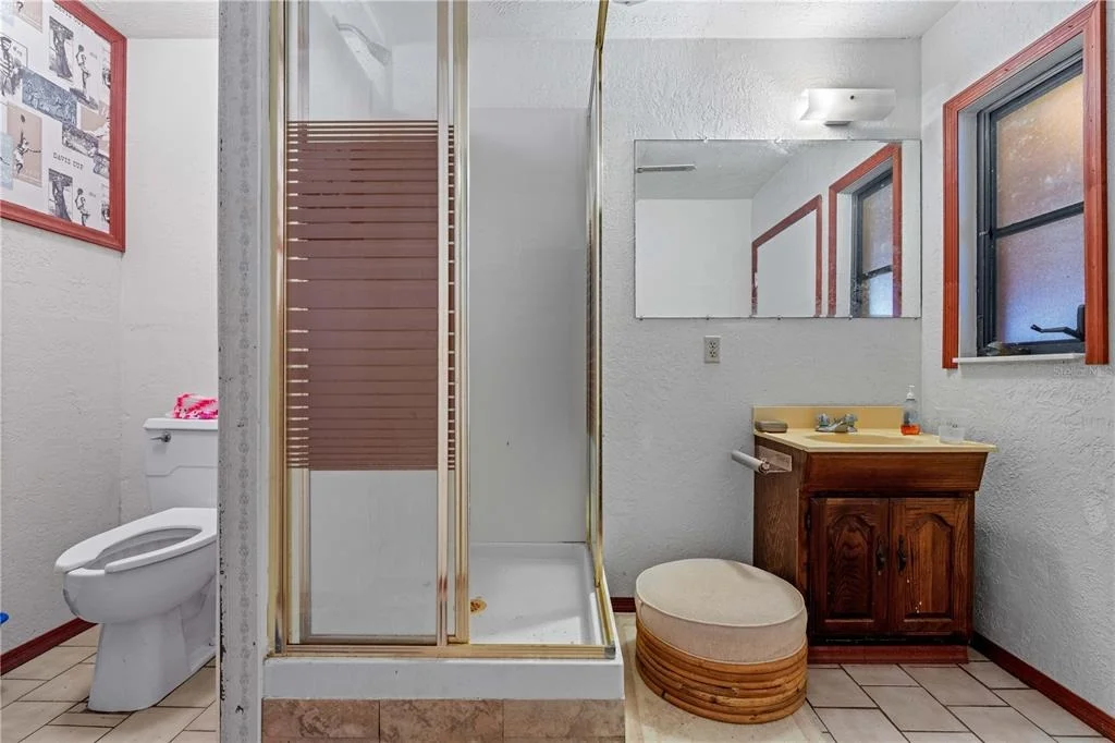 Photo of 2065 DUNCAN ROAD