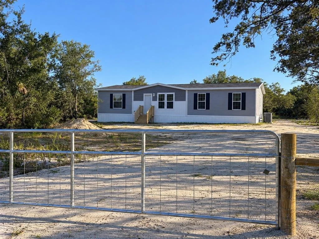 Photo of 19368 NW 248TH STREET
