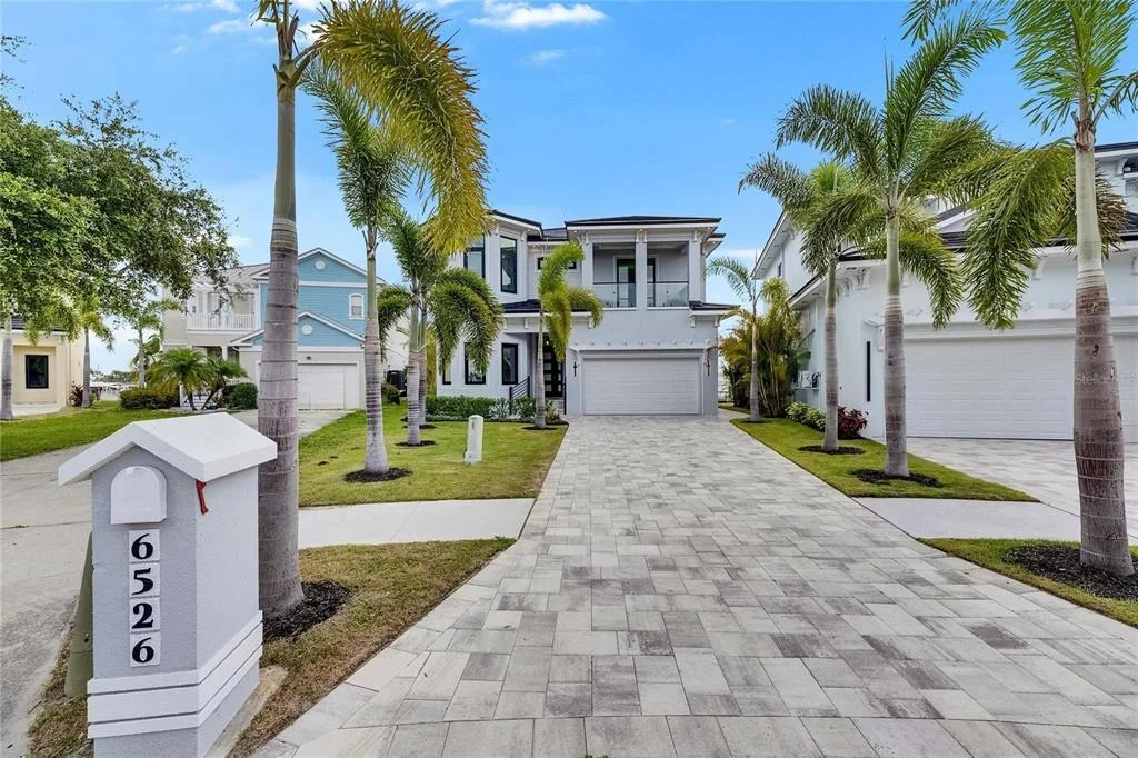 Photo of 6526 SIMONE SHORES CIRCLE