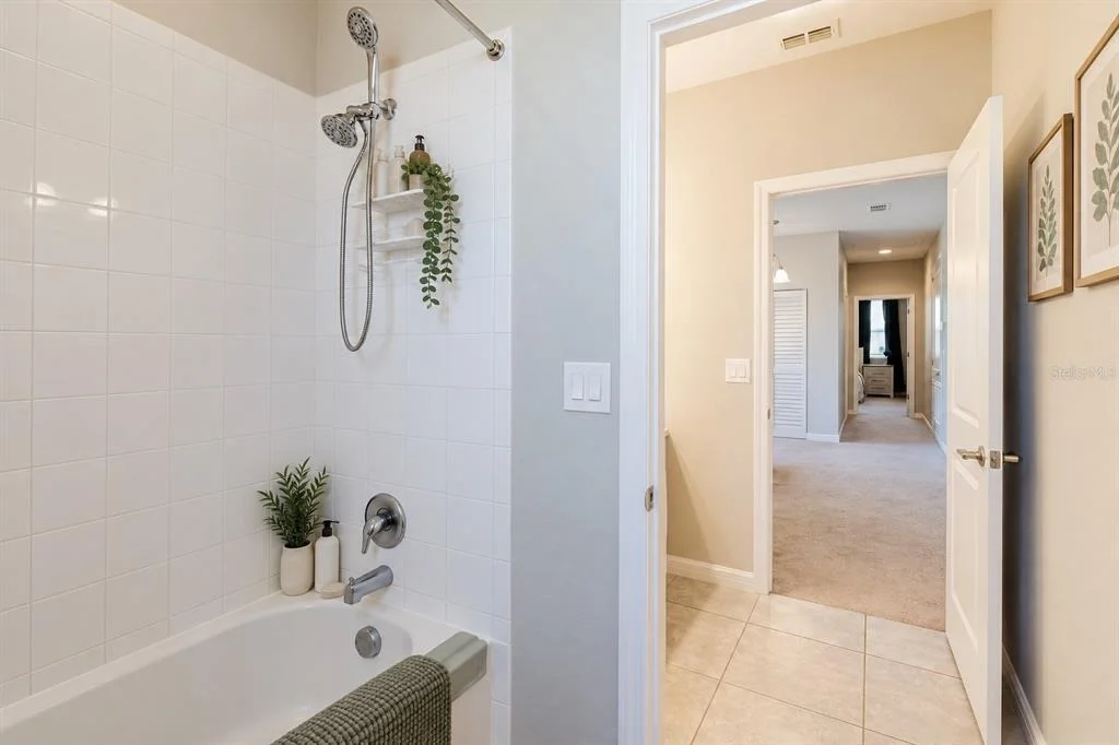 Photo of 16012 MICELLI DRIVE