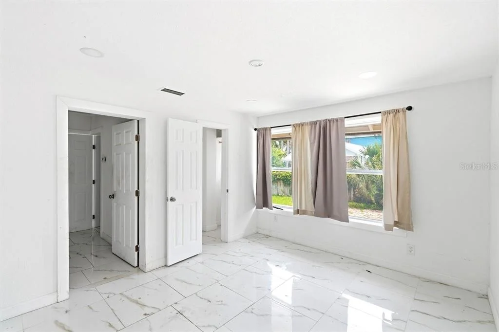 Photo of 5202 RIVERSIDE DRIVE