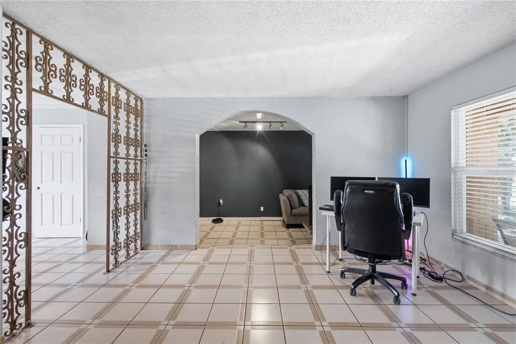 Photo of 802 PAPAYA DRIVE