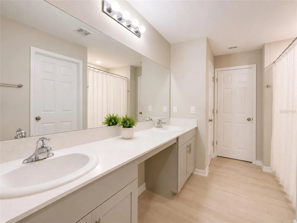 Photo of 12668 TANNENCREST DRIVE