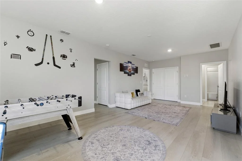 Photo of 7635 OAKMOSS LOOP