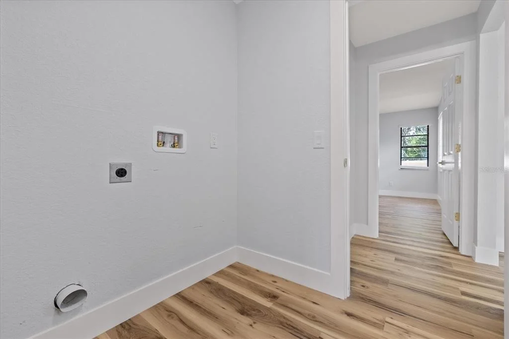Photo of 12018 LINDEN DRIVE