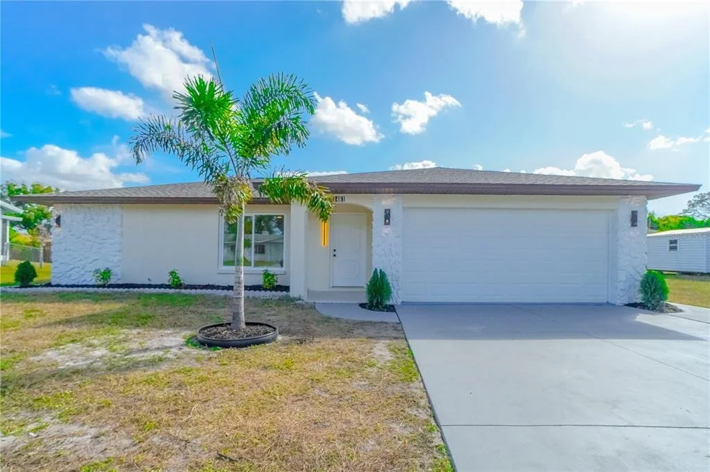 Photo of 1461 ROYAL ROAD