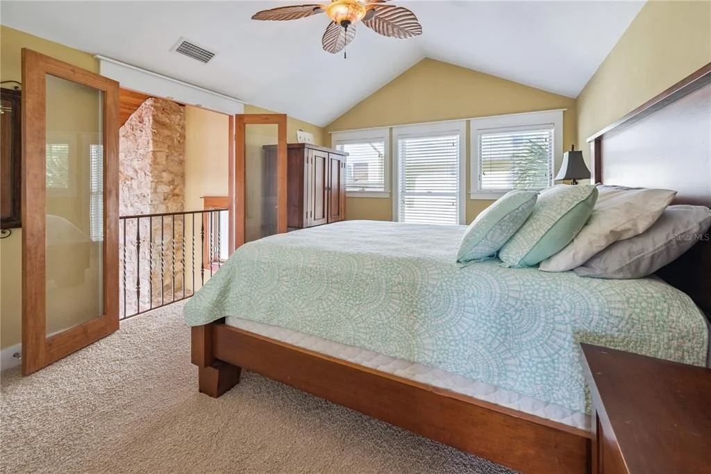 Photo of 1410 SE MAGNOLIA DRIVE