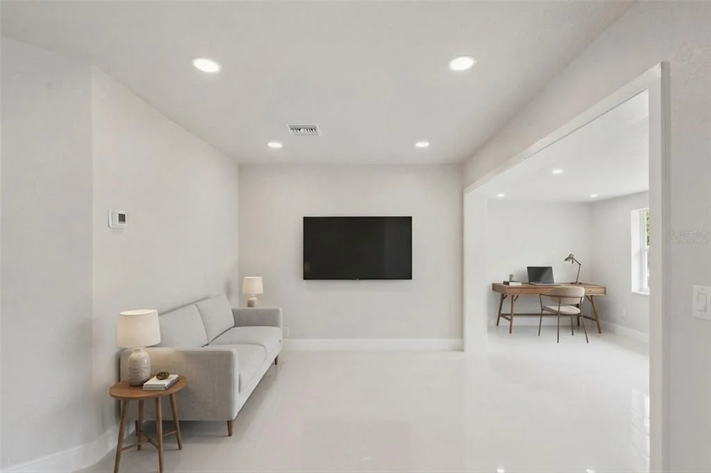 Photo of 2316 N GRIFFIN DRIVE