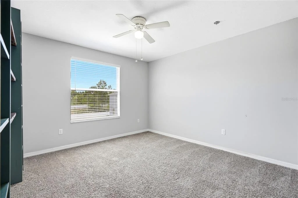 Photo of 909 MEADOW GLADE DRIVE