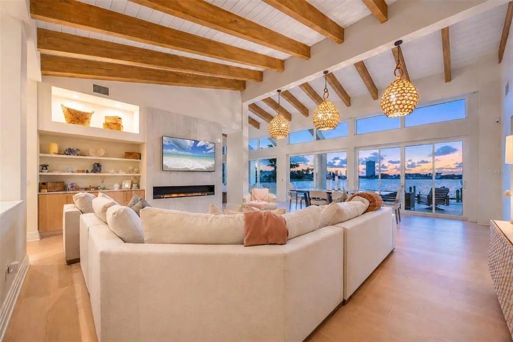 Photo of 216 BIRD KEY DRIVE