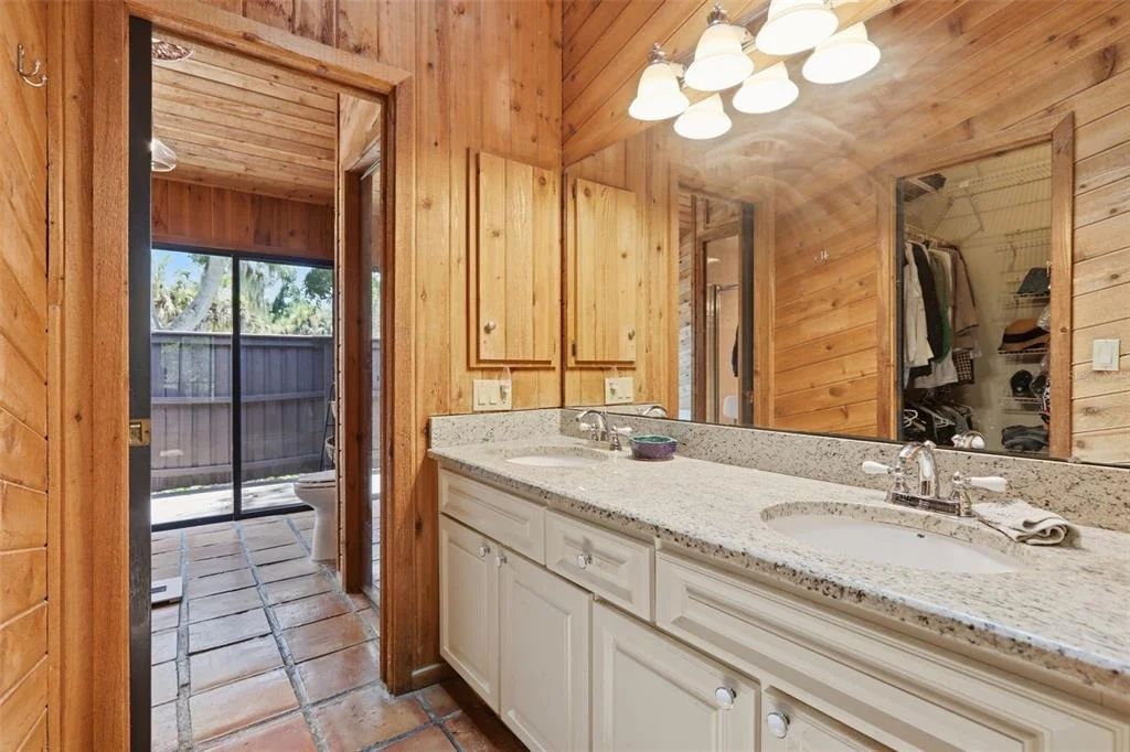 Photo of 881 PINTO CIRCLE