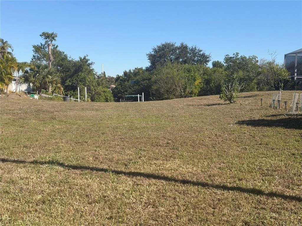 Photo of 2402 LARKSPUR DRIVE