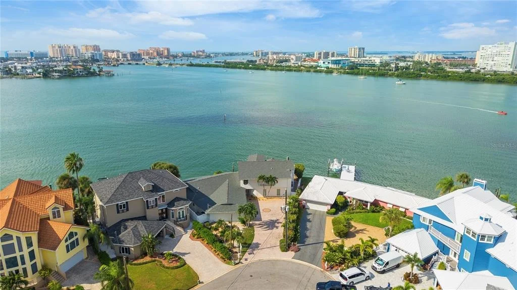 Photo of 290 BAYSIDE DRIVE