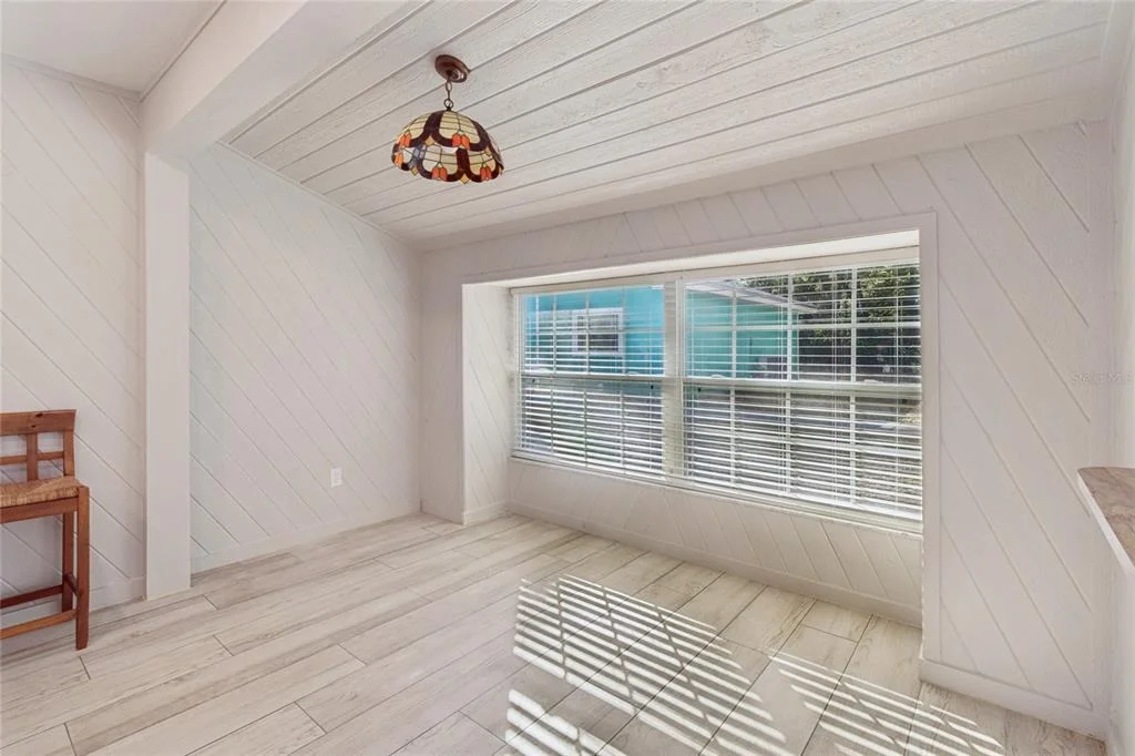Photo of 9628 DAVIS ROAD