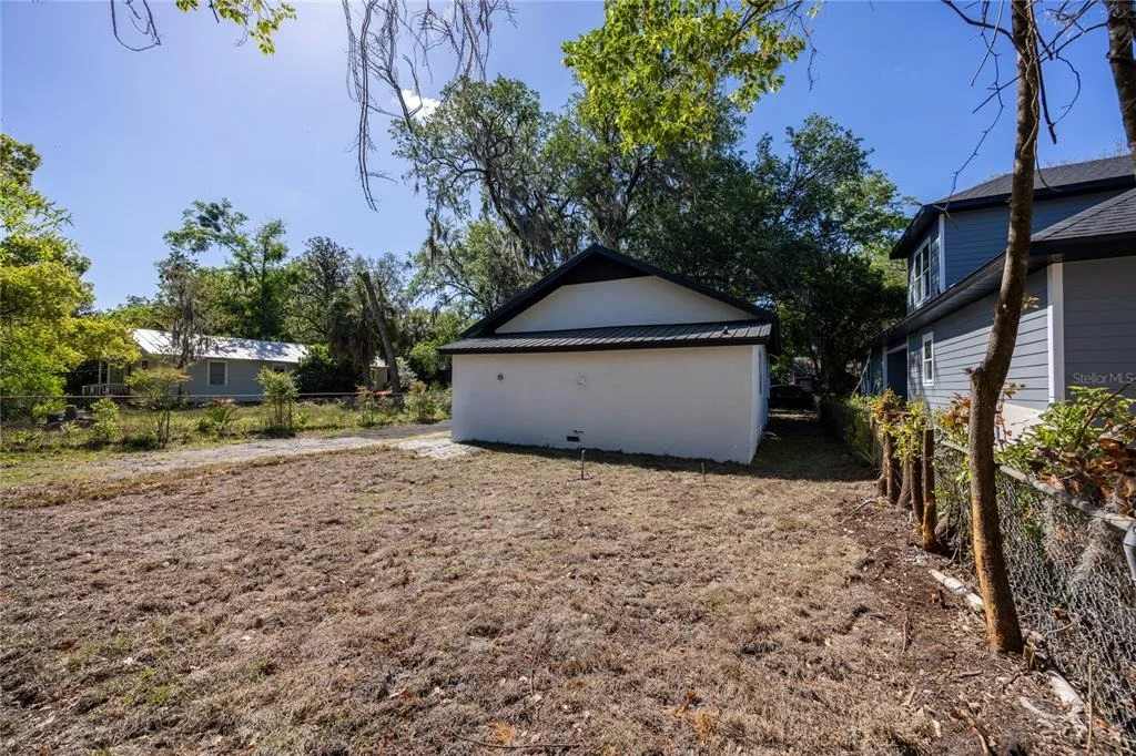 Photo of 418 NW 3RD AVENUE