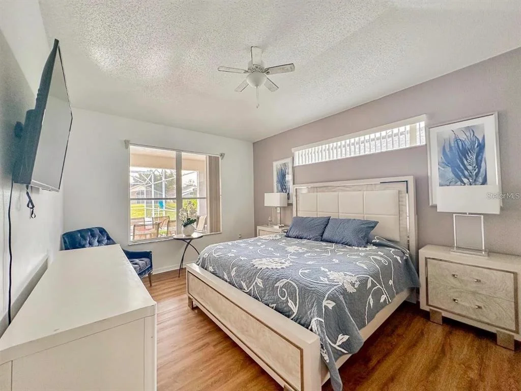 Photo of 344 GROSVENOR LOOP