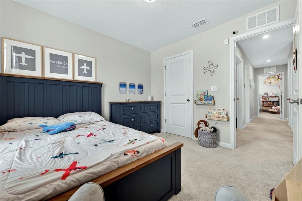 Photo of 381 CRESTWIND DRIVE