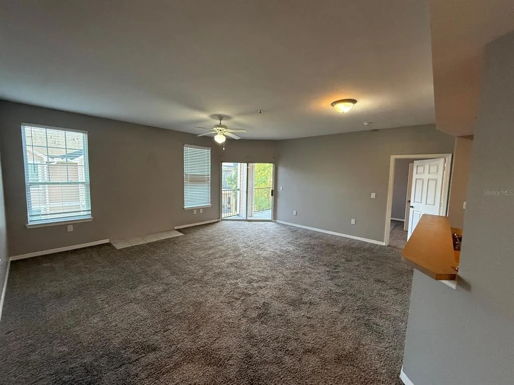 Photo of Unit 307 at 2015 ERVING CIRCLE
