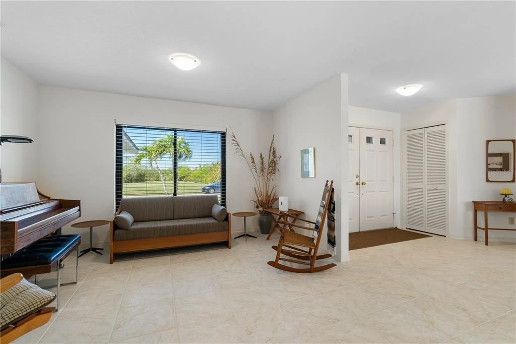 Photo of 308 COLONY POINT DRIVE
