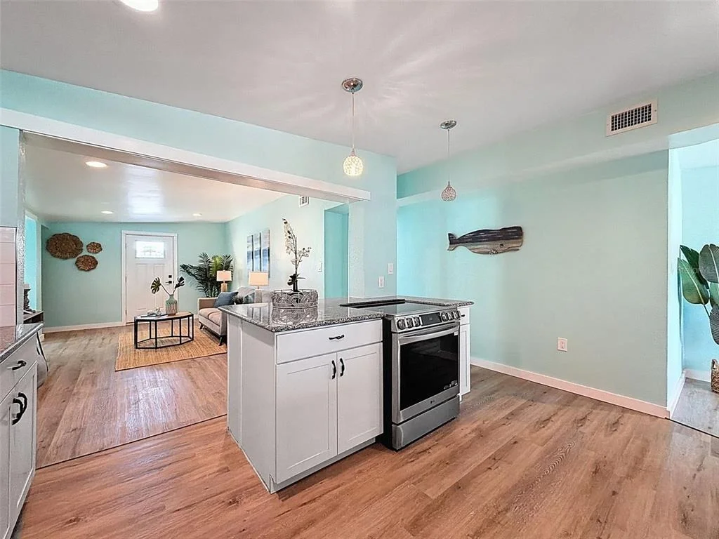 Photo of 6827 SANDERLING LANE